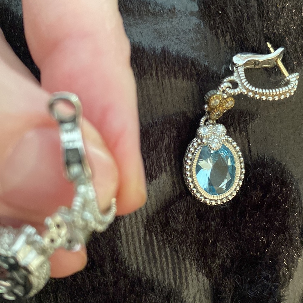 Beautiful π» Judith Ripka Aquamarine Crystal Drop Earrings - Picture 5 of 5